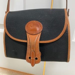 Dooney and Bourke Vintage hand bag